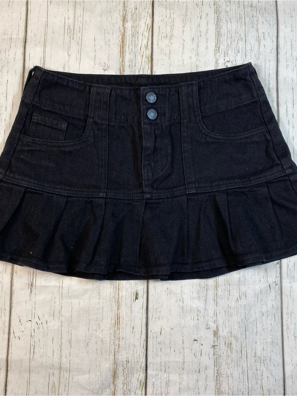 PacSun Low Rise Pleated‎ Mini Denim Skirt